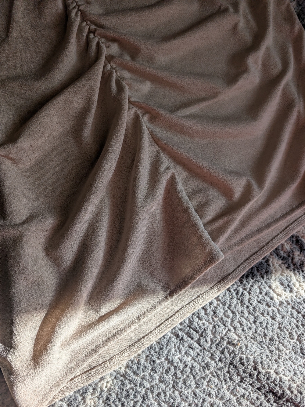 Express Light Pink V-Neck Ruched Front Blouse - Picture 4 of 4